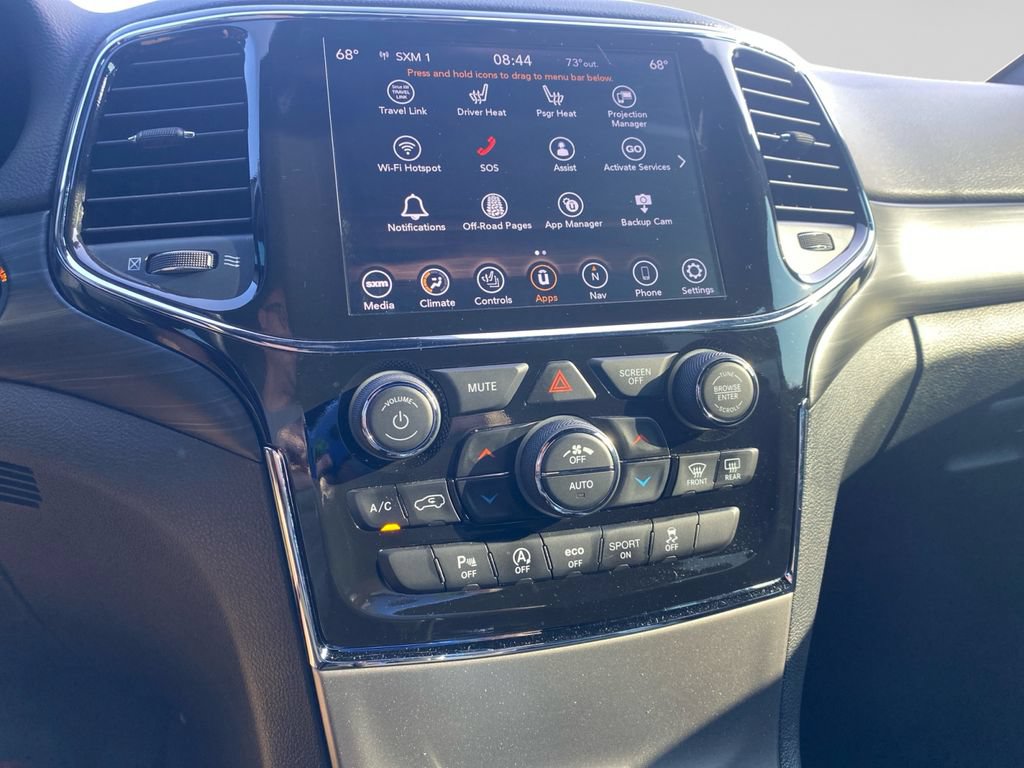 Certified 2022 Jeep Grand Cherokee Laredo X AWD/4WD image 30