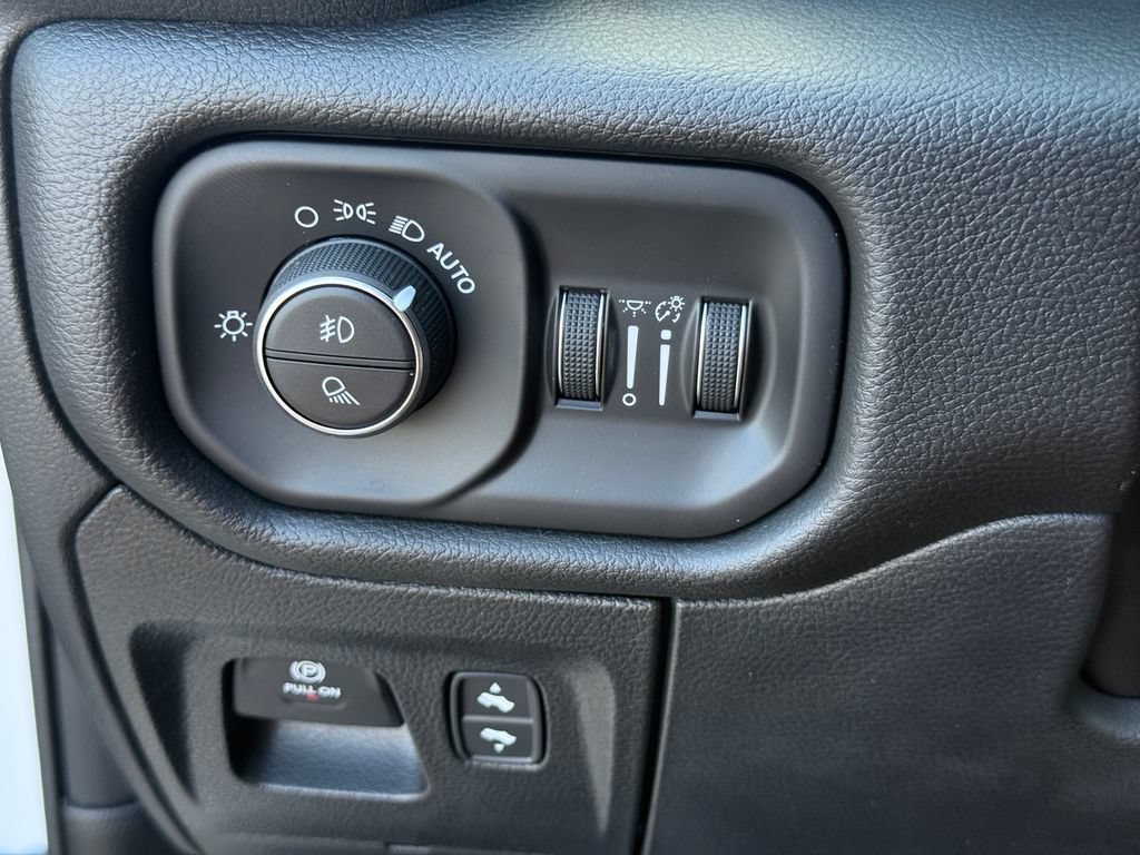 New 2026 RAM 1500 Laramie w/ Night Edition AWD/4WD image 20