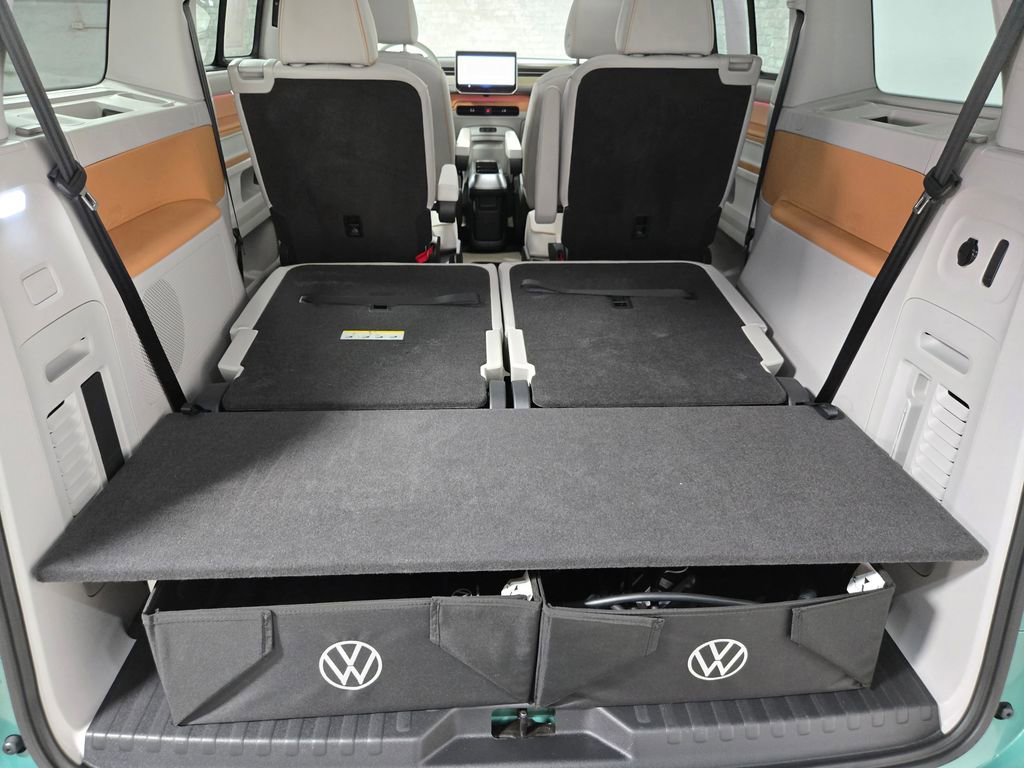 Used 2025 Volkswagen ID. Buzz Pro S Plus AWD/4WD image 46