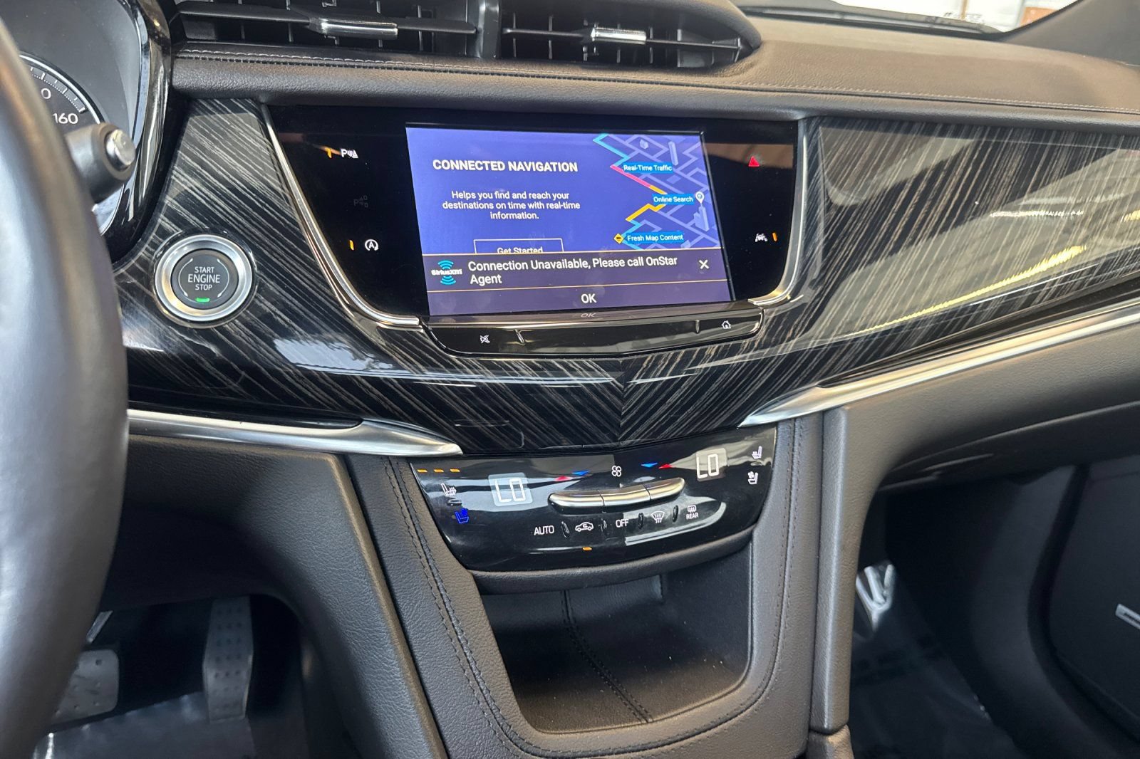 Certified 2025 Cadillac XT6 Premium Luxury FWD image 28