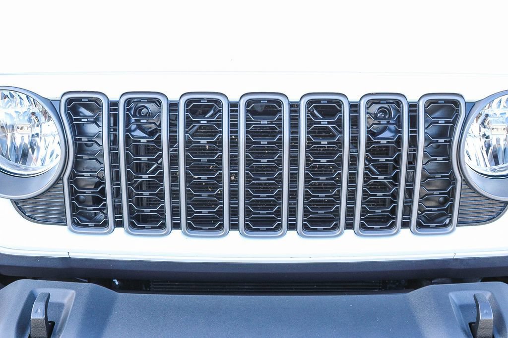 Used 2025 Jeep Wrangler Unlimited Sport AWD/4WD image 6