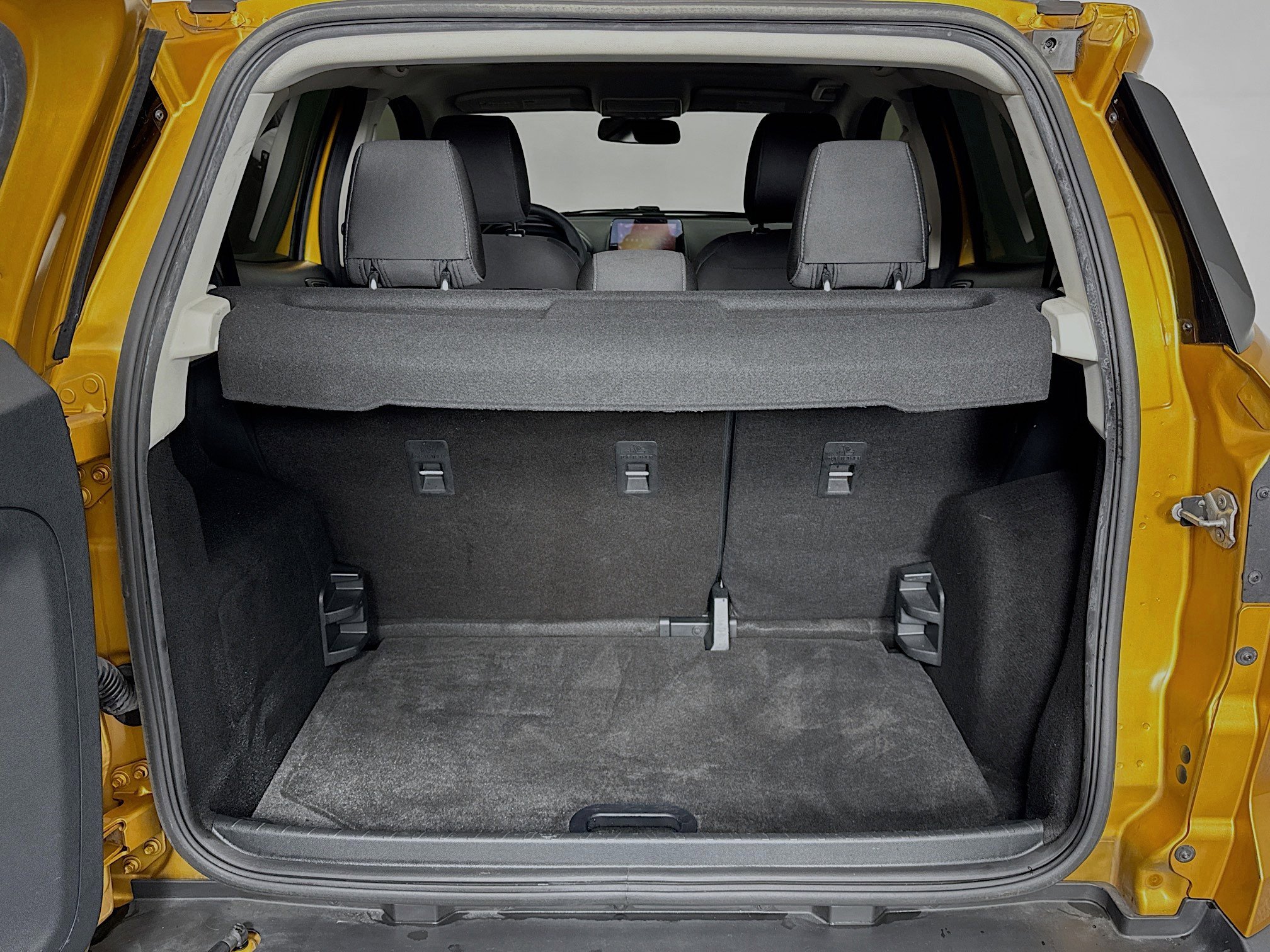 Used 2021 Ford EcoSport SE w/ SE Convenience Package image 26