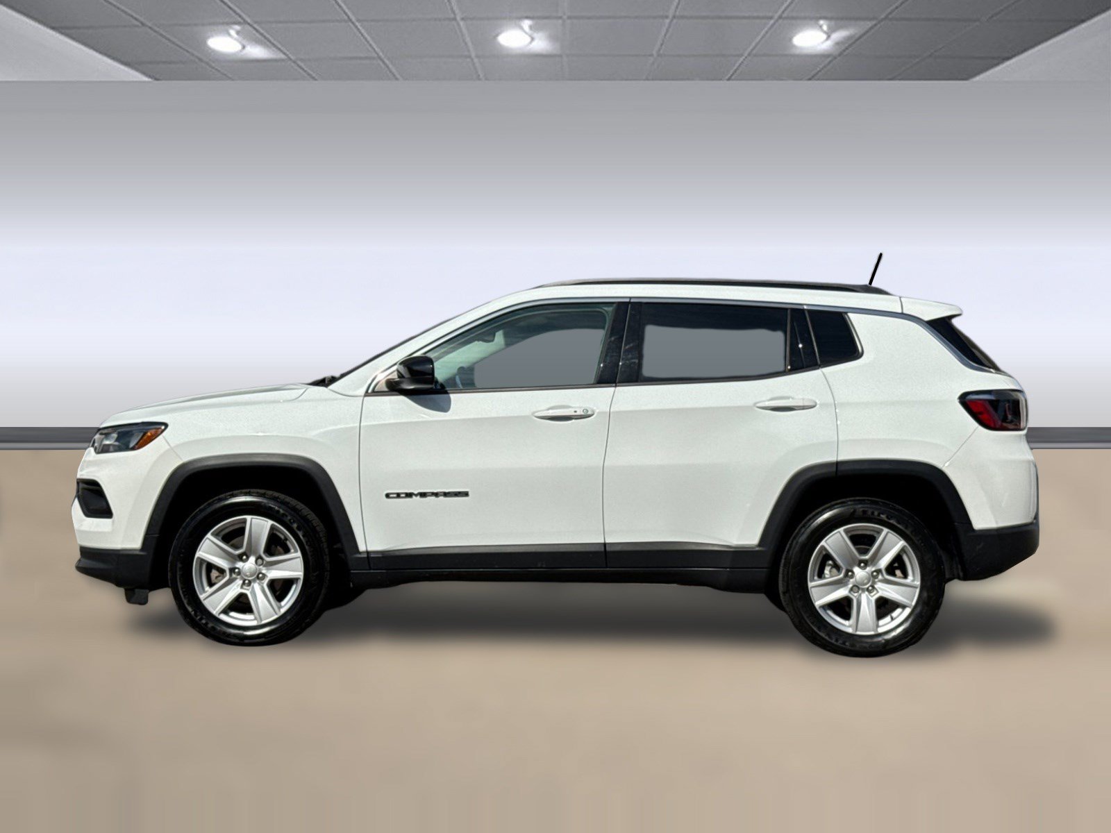 Used 2022 Jeep Compass Latitude AWD/4WD image 2
