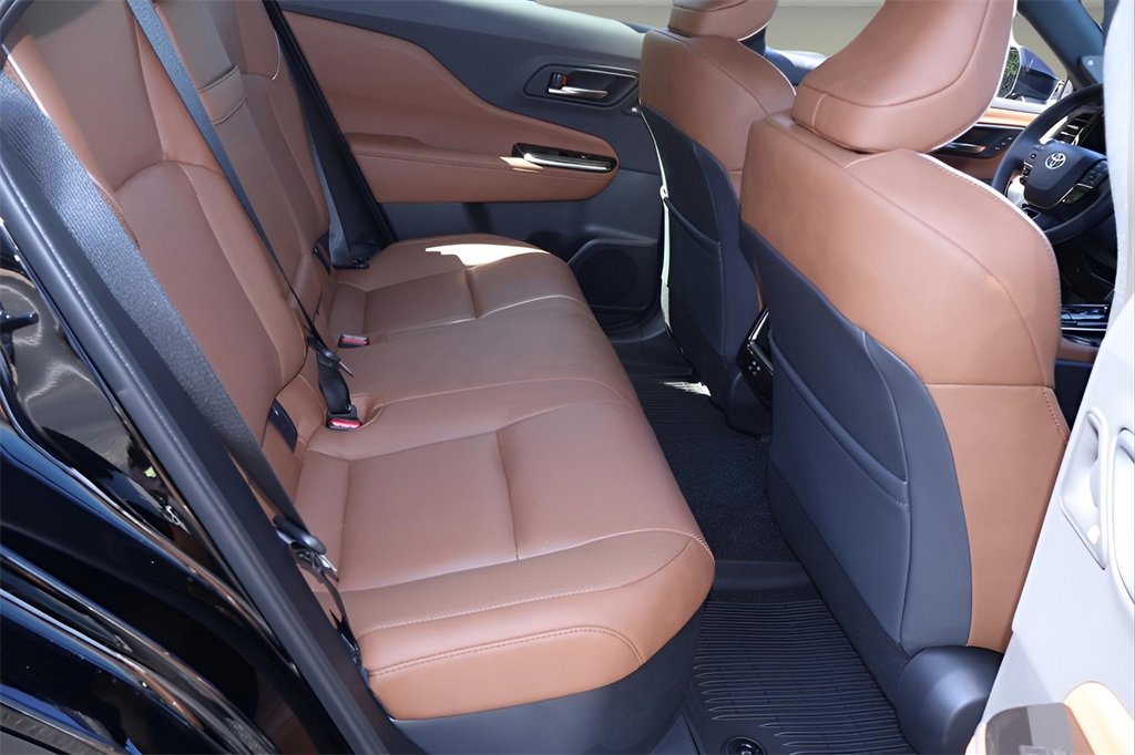 New 2025 Toyota Crown Signia image 29