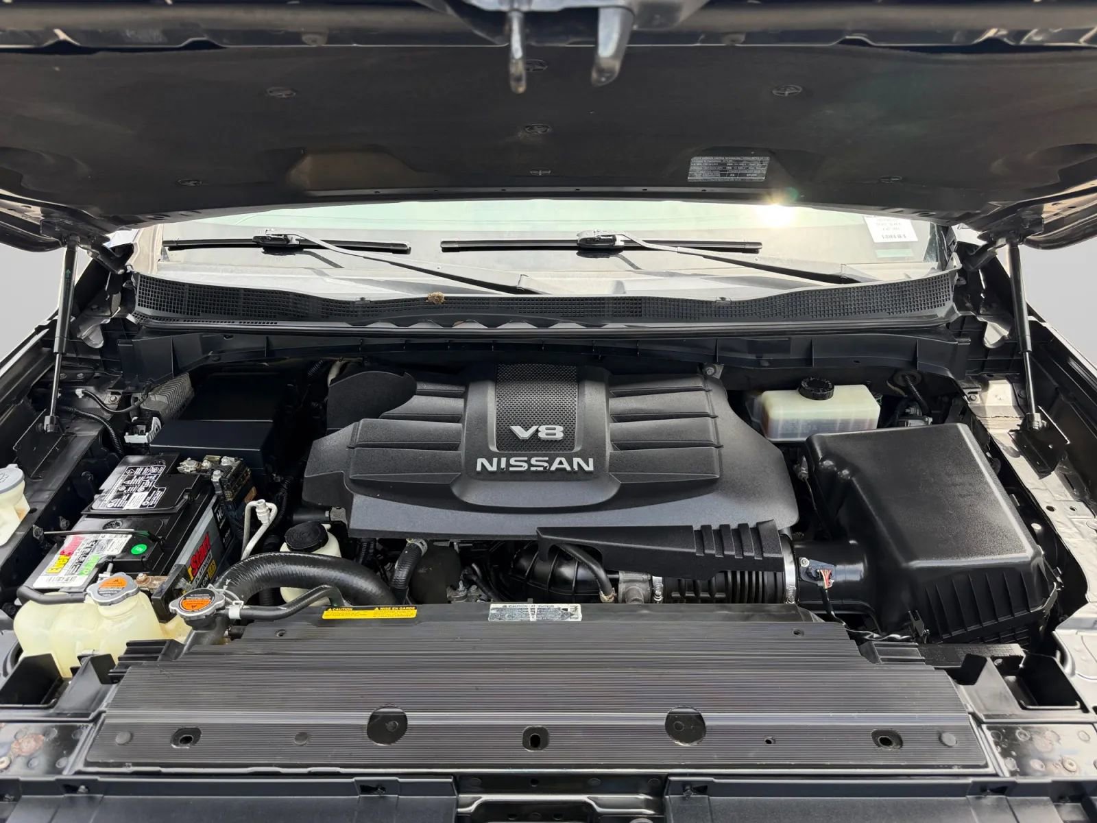 Used 2019 Nissan Titan PRO-4X AWD/4WD image 38