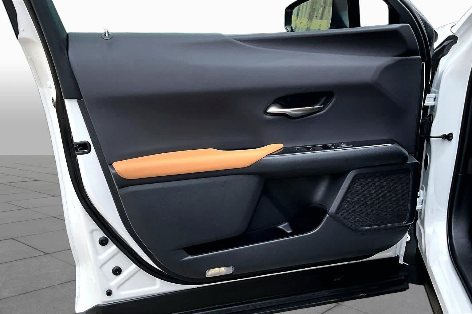 Used 2025 Lexus UX 300h FWD w/ Cold Area Package image 22