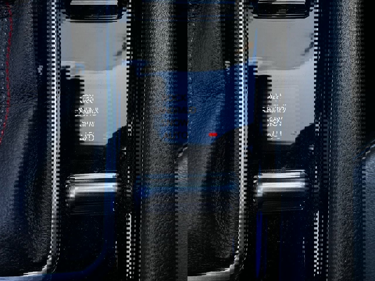 Used 2025 Jeep Compass Trailhawk image 23