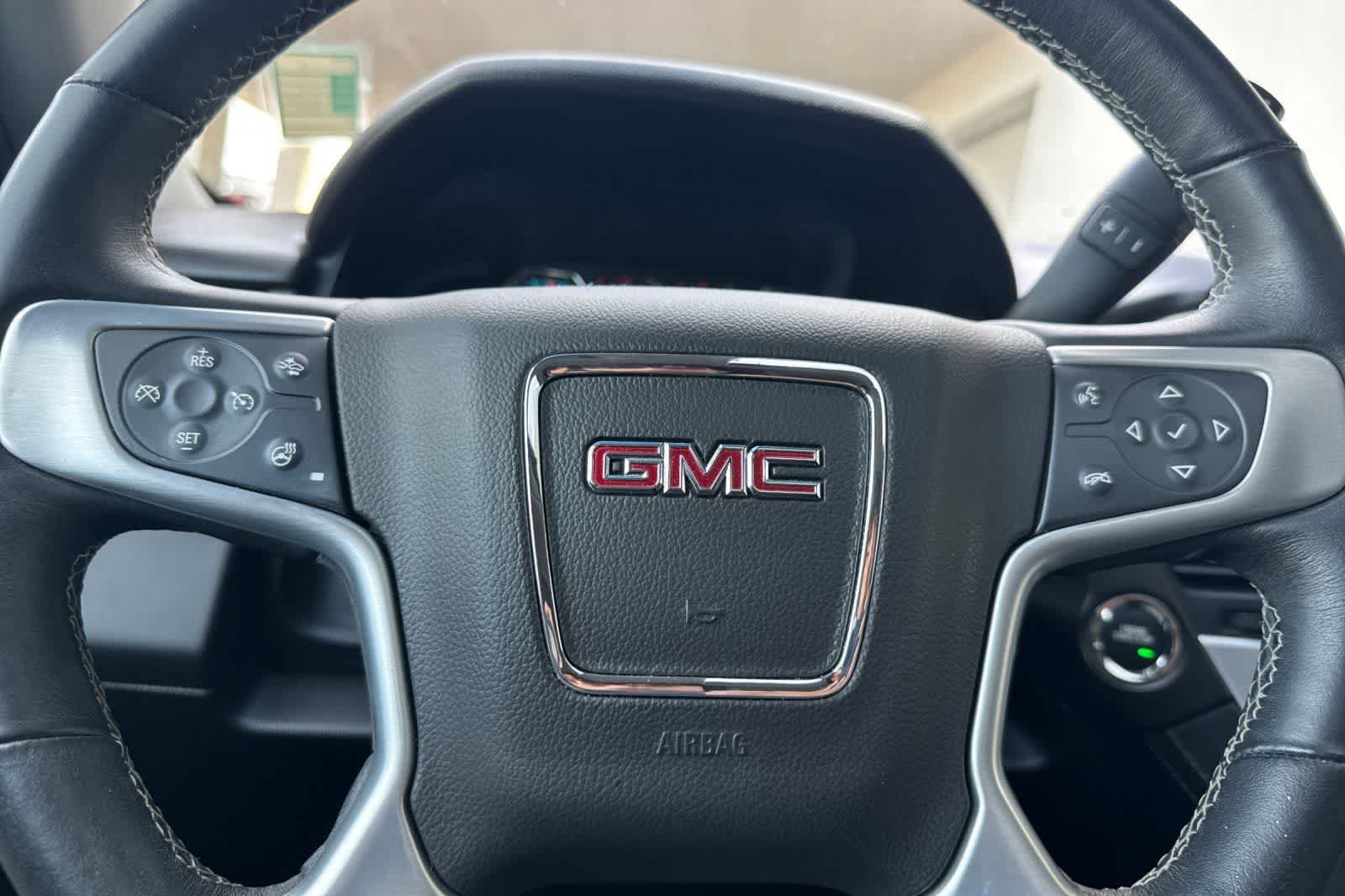 Used 2018 GMC Yukon SLT AWD/4WD image 25