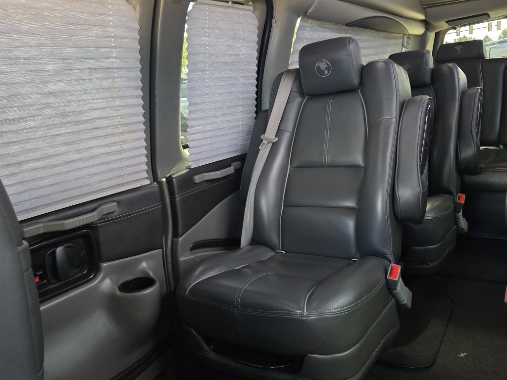 Used 2019 Chevrolet Express 2500 Extended w/ Enhanced Convenience Package image 19