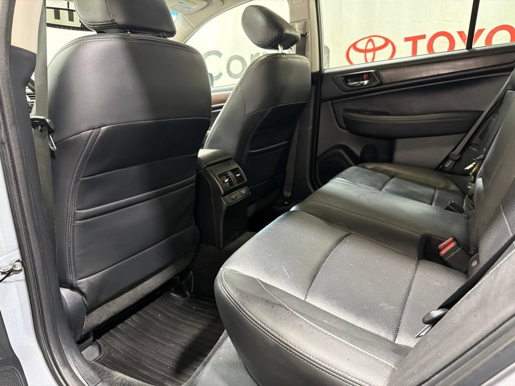 Used 2015 Subaru Outback 2.5i Limited AWD/4WD image 18