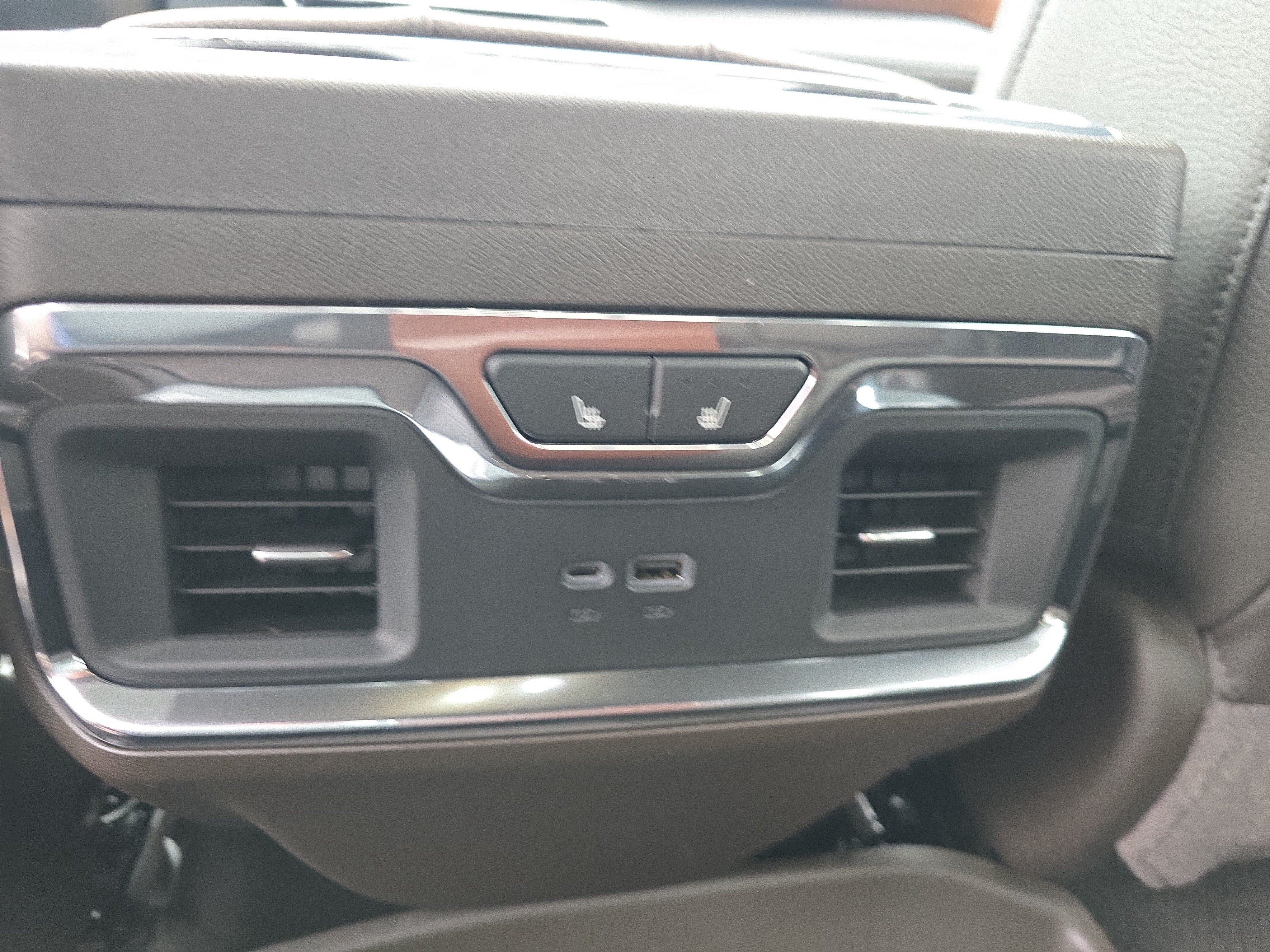 New 2026 GMC Sierra 1500 Denali w/ Technology Package AWD/4WD image 35