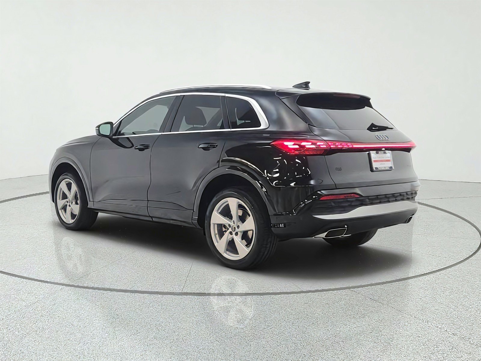 Used 2025 Audi Q5 Premium w/ Premium Plus AWD/4WD image 7