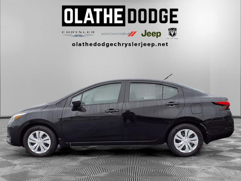 Used 2025 Nissan Versa S w/ Trunk Package image 20