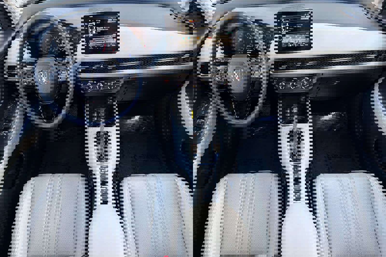 Certified 2024 Honda HR-V EX-L image 3