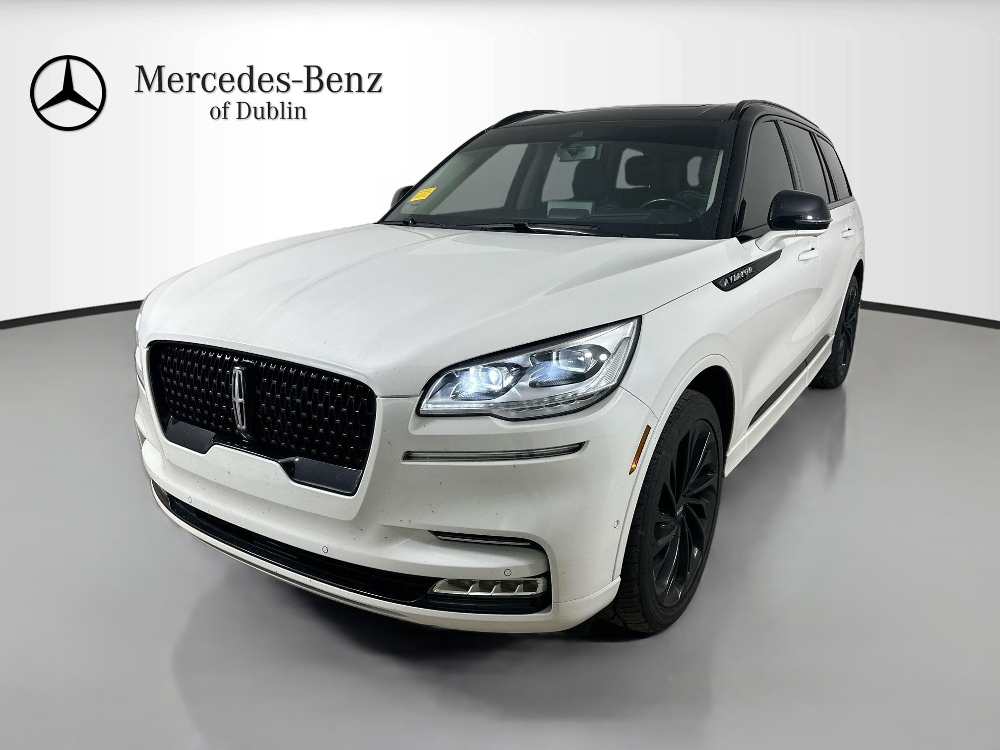 Used 2023 Lincoln Aviator Reserve w/ Equipment Group 201A AWD/4WD image 1
