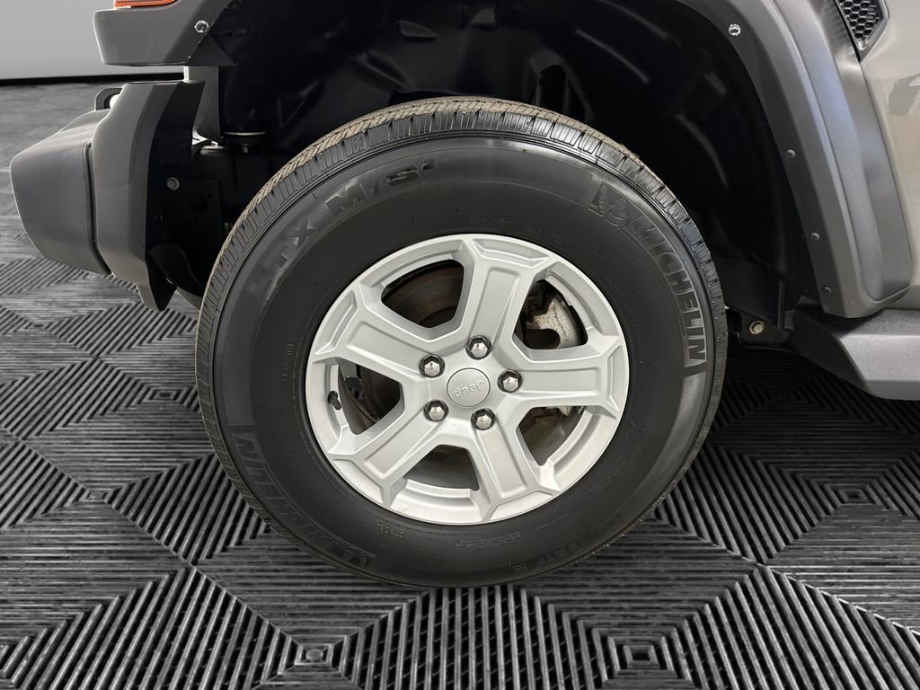 Used 2022 Jeep Wrangler Sport S image 13
