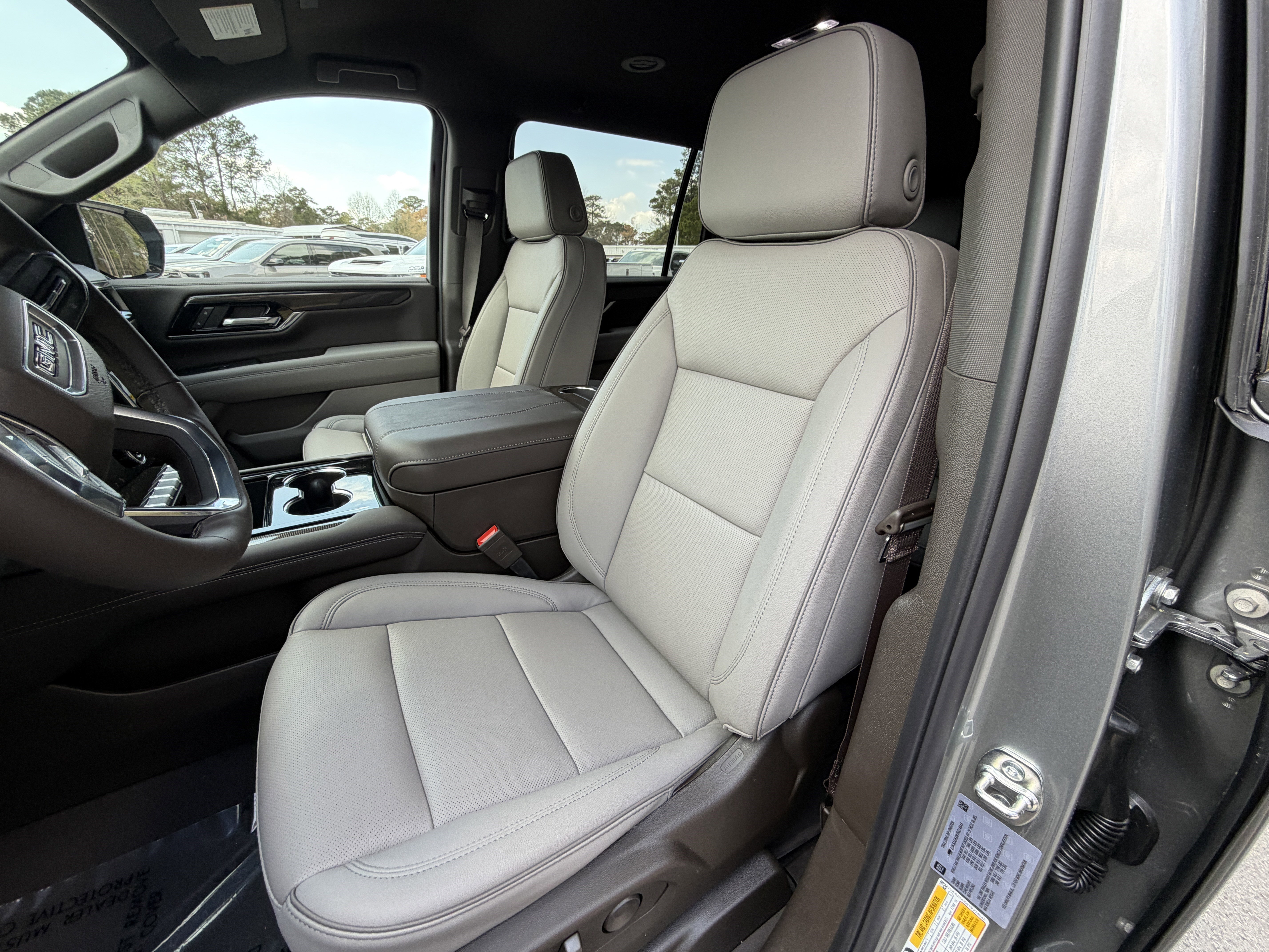 New 2026 GMC Yukon XL Elevation RWD image 16