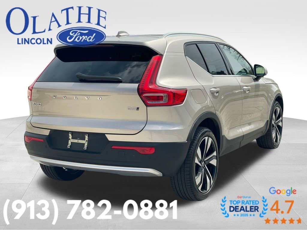 Used 2023 Volvo XC40 B5 Ultimate w/ Protection Package Premier AWD/4WD image 5