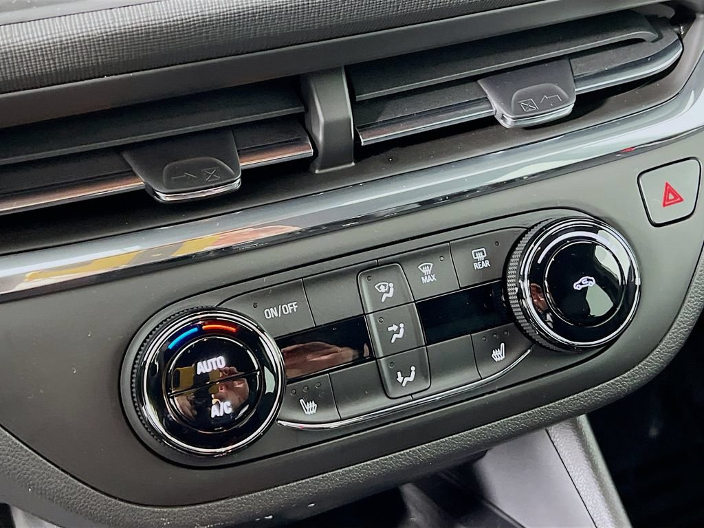 New 2026 Buick Envista Sport Touring w/ Convenience I Package FWD image 13