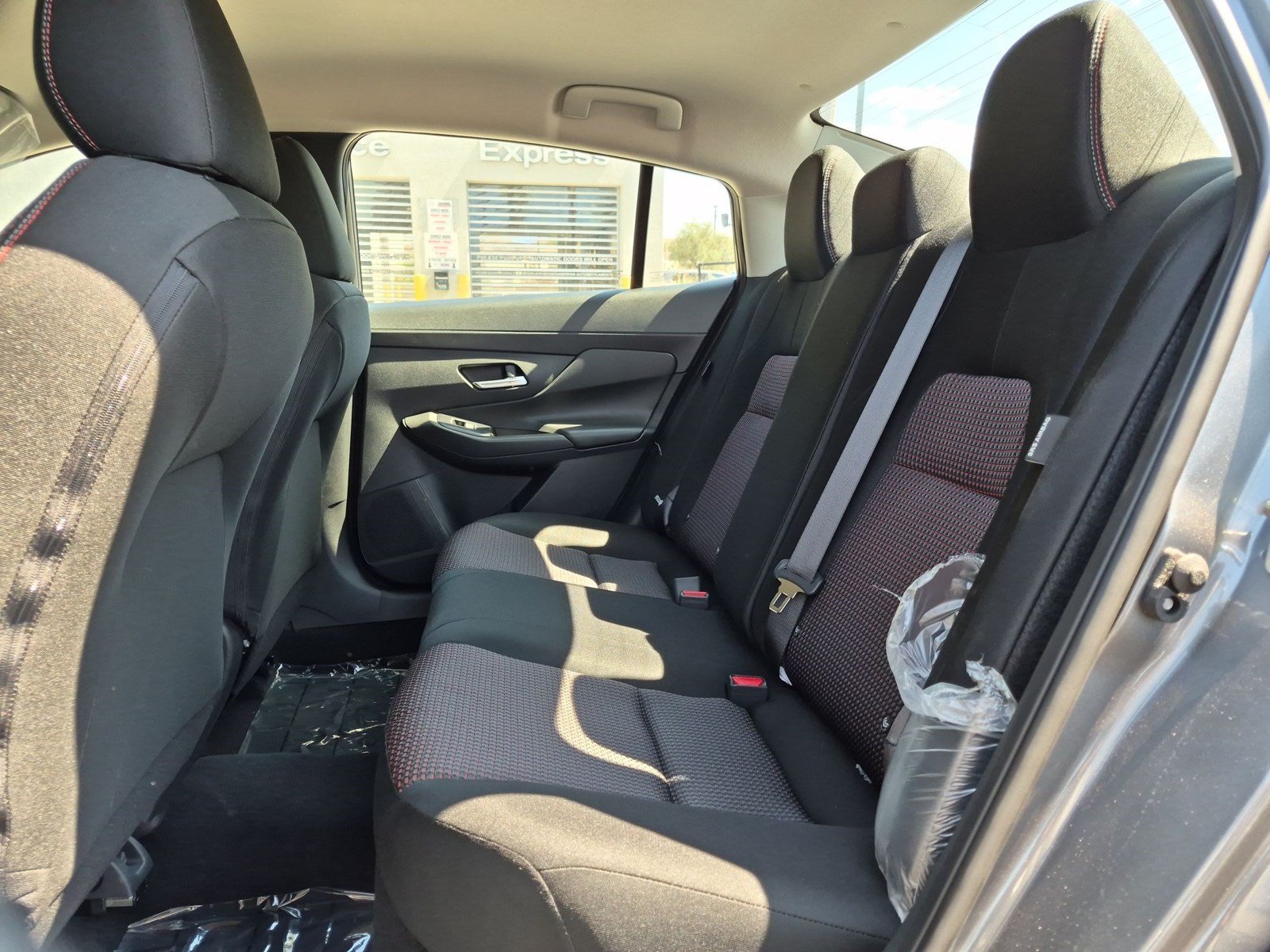 New 2027 Nissan Sentra SR w/ Floor Mat Package FWD image 11