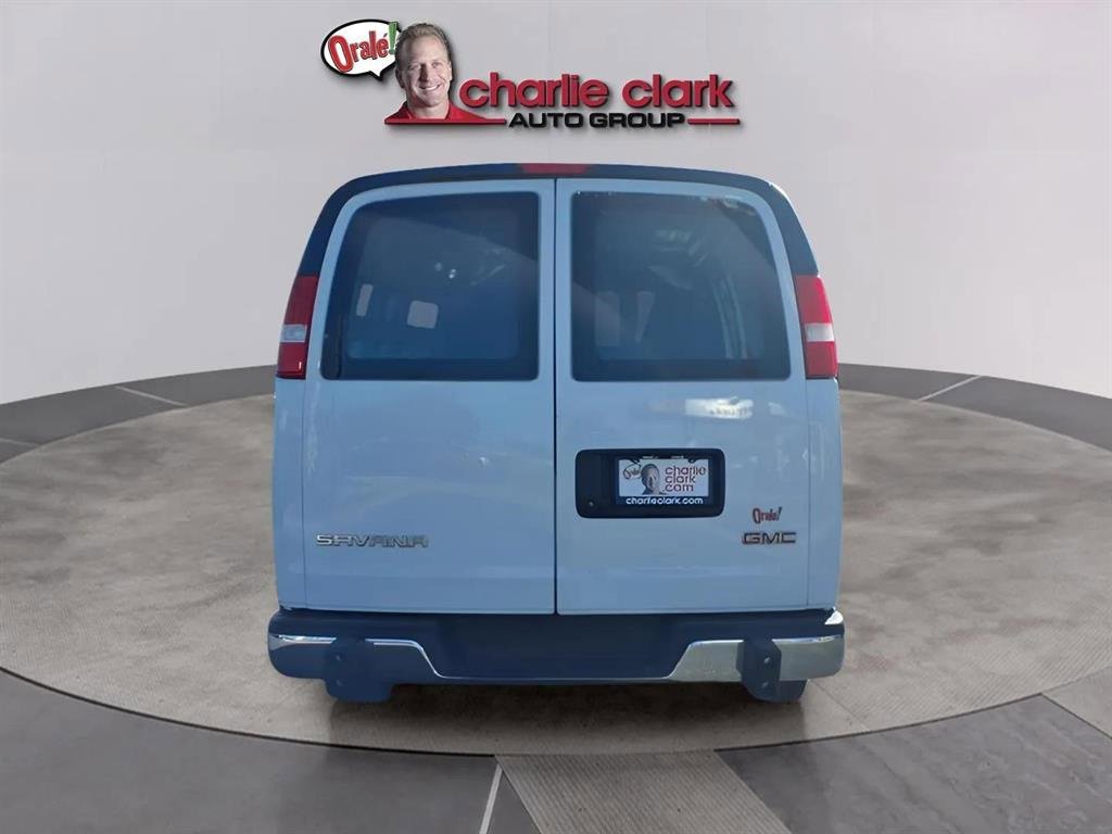 Used 2024 GMC Savana 2500 w/ Driver Convenience Package image 4