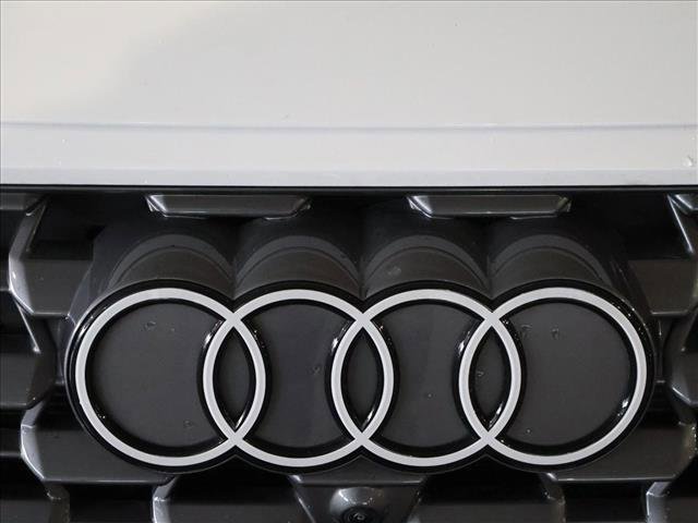 Used 2025 Audi Q5 Premium w/ Convenience Package image 30