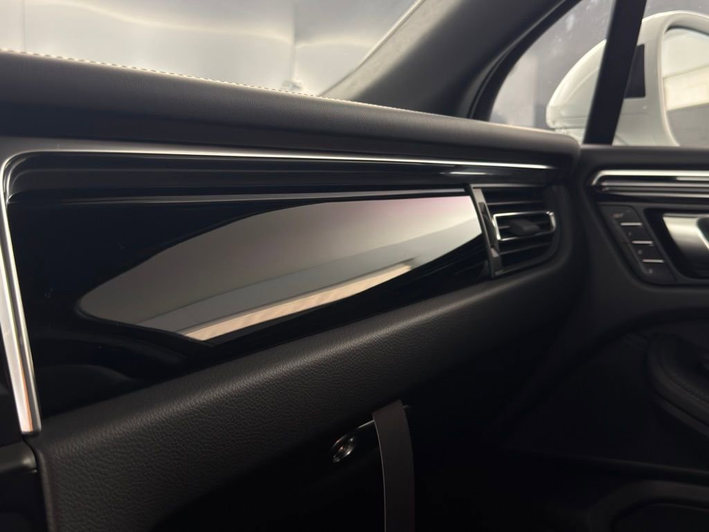 New 2026 Porsche Macan S image 25