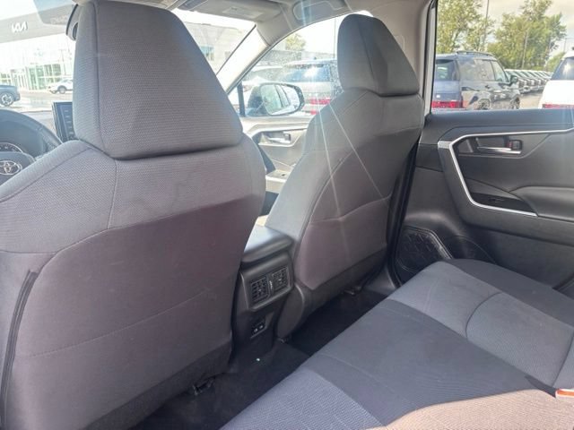 Used 2022 Toyota RAV4 XLE w/ XLE Grade Weather Package AWD/4WD image 37