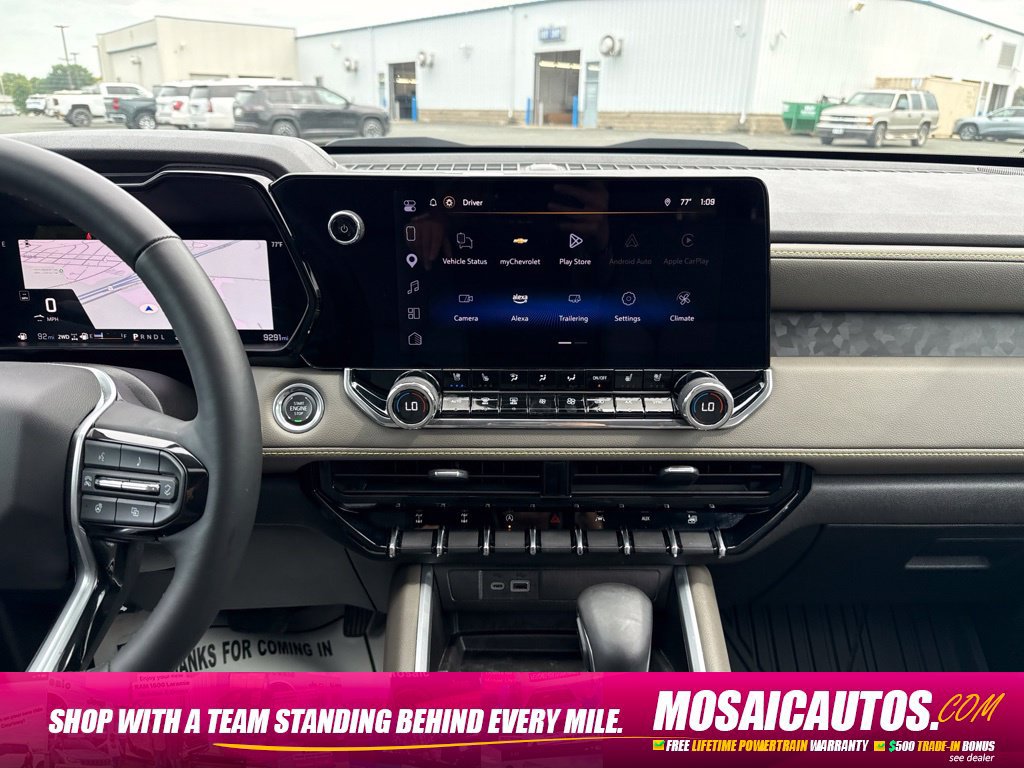 Used 2025 Chevrolet Colorado ZR2 w/ Technology Package AWD/4WD image 15