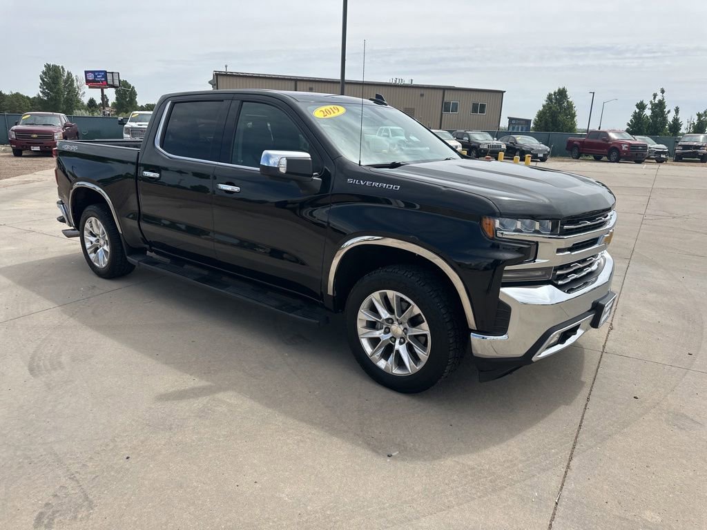 Used 2019 Chevrolet Silverado 1500 LTZ AWD/4WD image 32