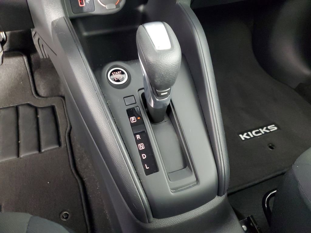 Used 2025 Nissan Kicks Play S FWD image 17