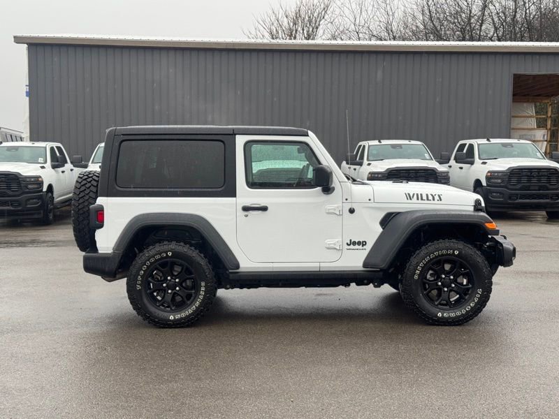 Used 2022 Jeep Wrangler Willys image 2