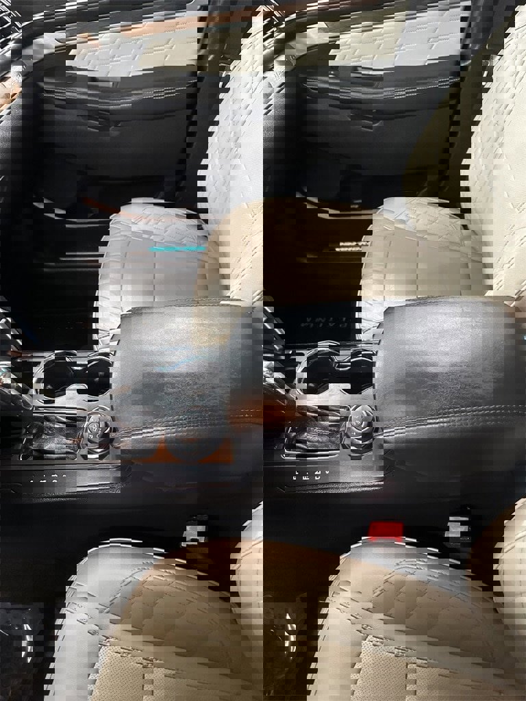 Used 2016 Ford Explorer Platinum image 19