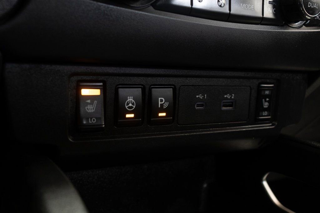 Used 2024 Nissan Frontier SV w/ SV Convenience Package RWD image 33