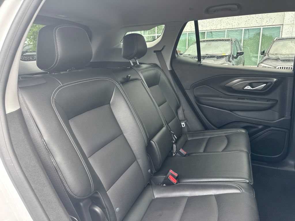 Used 2024 GMC Terrain SLT AWD/4WD image 19