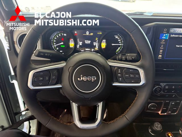 Used 2024 Jeep Wrangler Unlimited Sahara AWD/4WD image 13