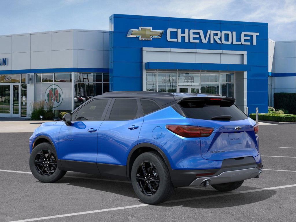 New 2025 Chevrolet Blazer LT w/ Convenience Package image 3