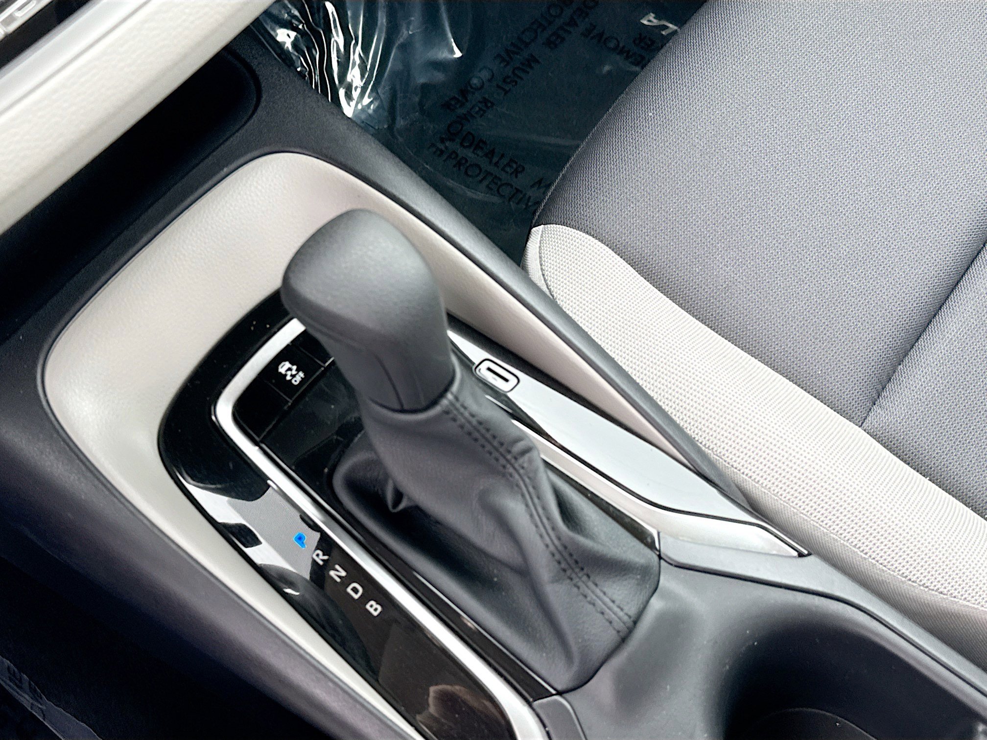 Used 2025 Toyota Corolla LE image 26