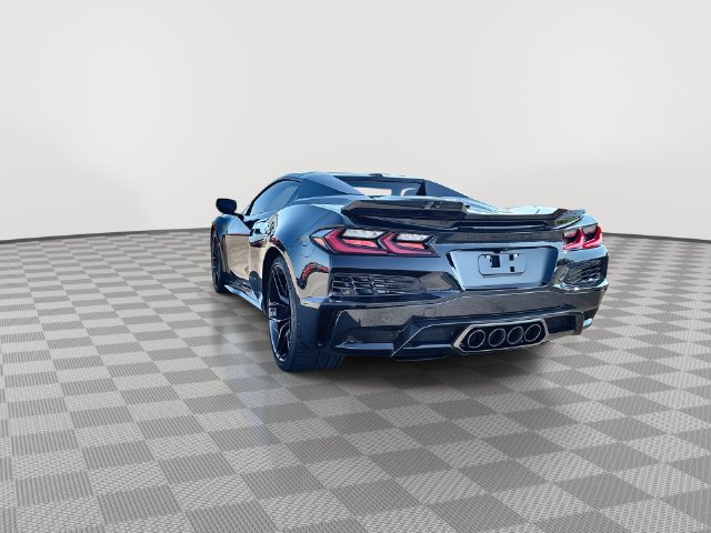 Used 2026 Chevrolet Corvette Z06 w/ Stealth Interior Trim Package RWD image 5