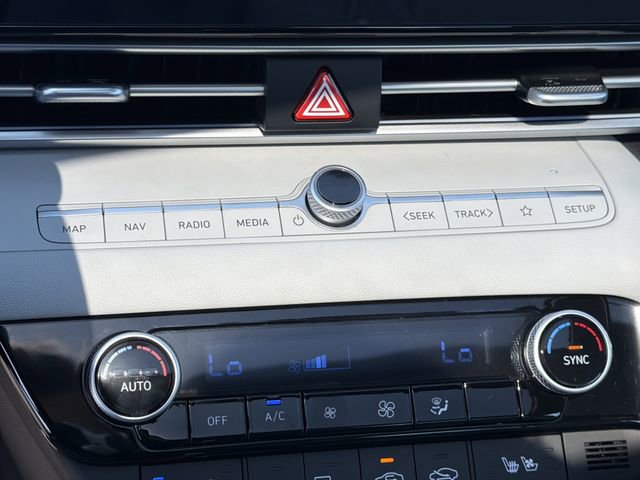 New 2026 Hyundai Elantra Limited image 30