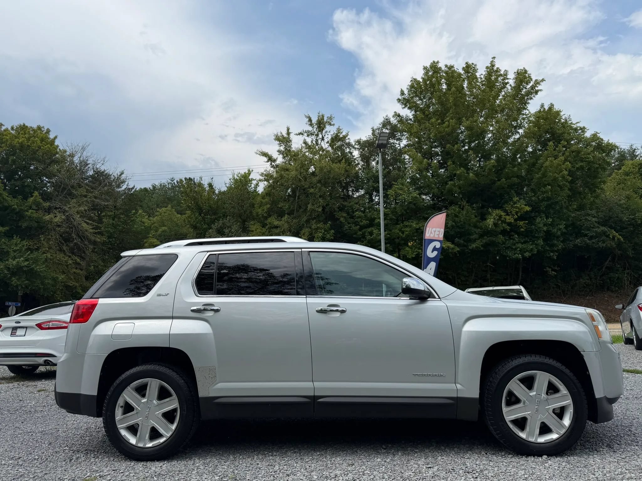 Used 2011 GMC Terrain SLT FWD image 7