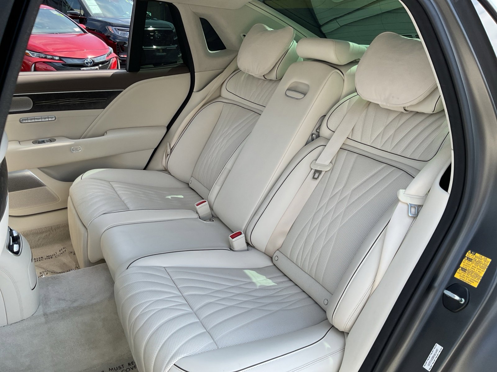 Used 2023 Genesis G90 3.5T AWD/4WD image 19