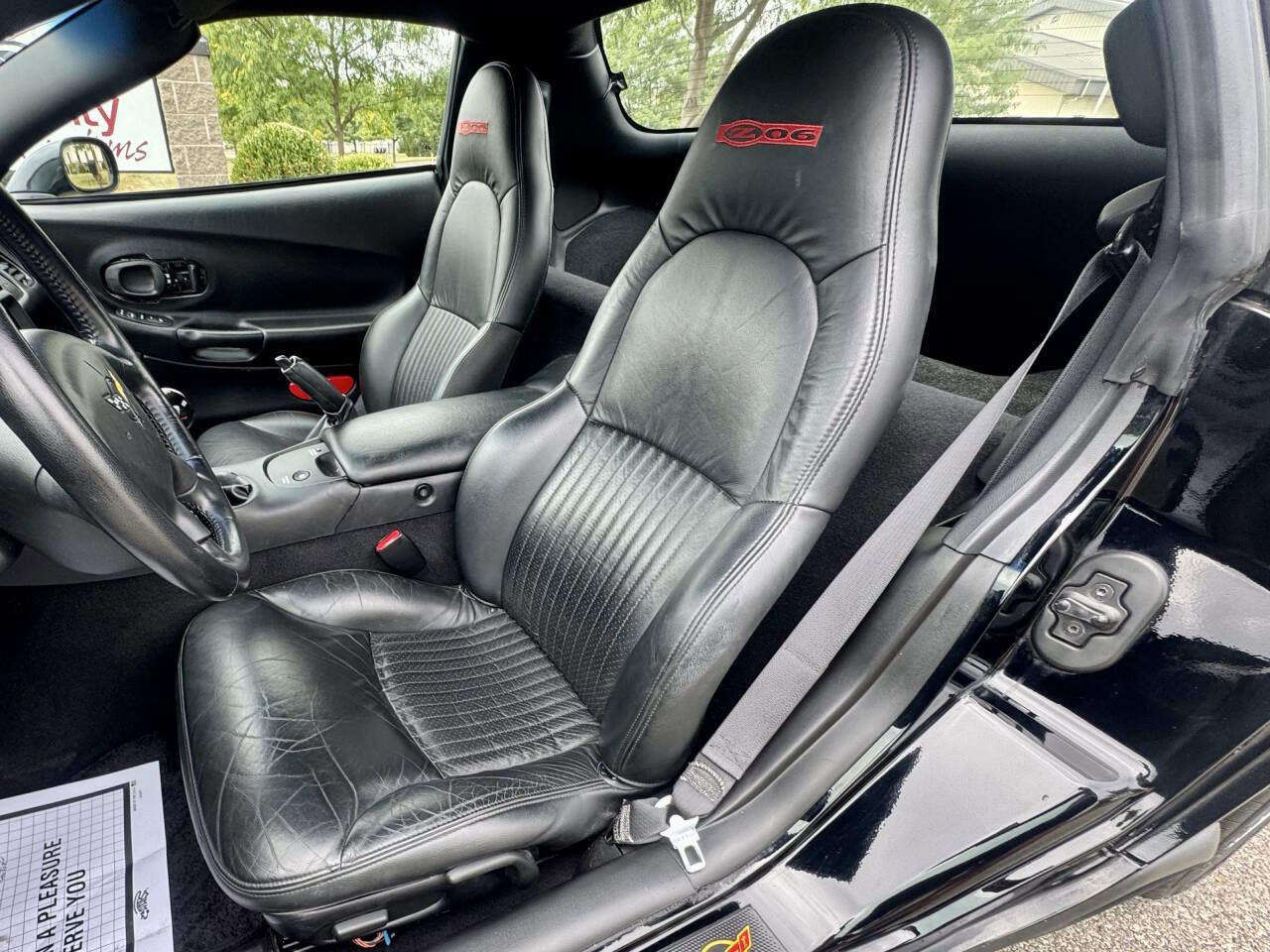 Used 2004 Chevrolet Corvette Z06 w/ Memory Package image 13