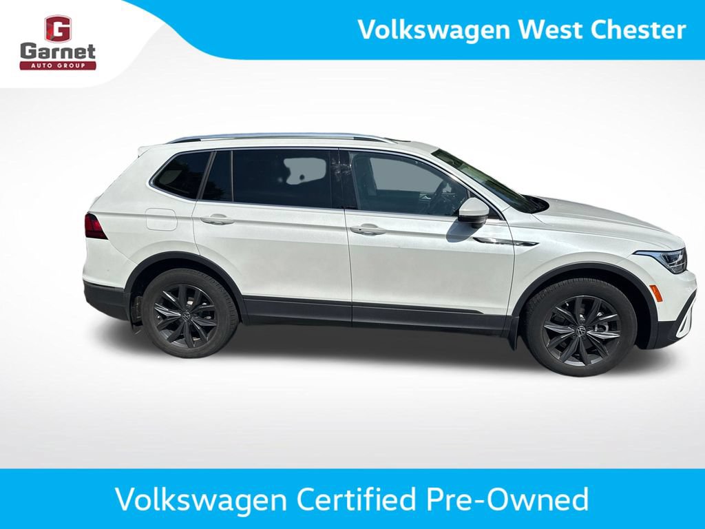 Certified 2023 Volkswagen Tiguan SE w/ Panoramic Sunroof Package AWD/4WD image 8