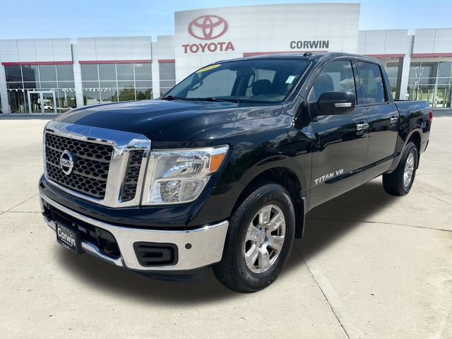 Used 2018 Nissan Titan SV w/ SV Convenience Package AWD/4WD image 7