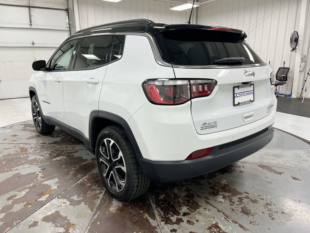 Used 2024 Jeep Compass Limited AWD/4WD image 4