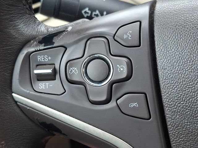 Used 2015 Buick LaCrosse FWD image 21