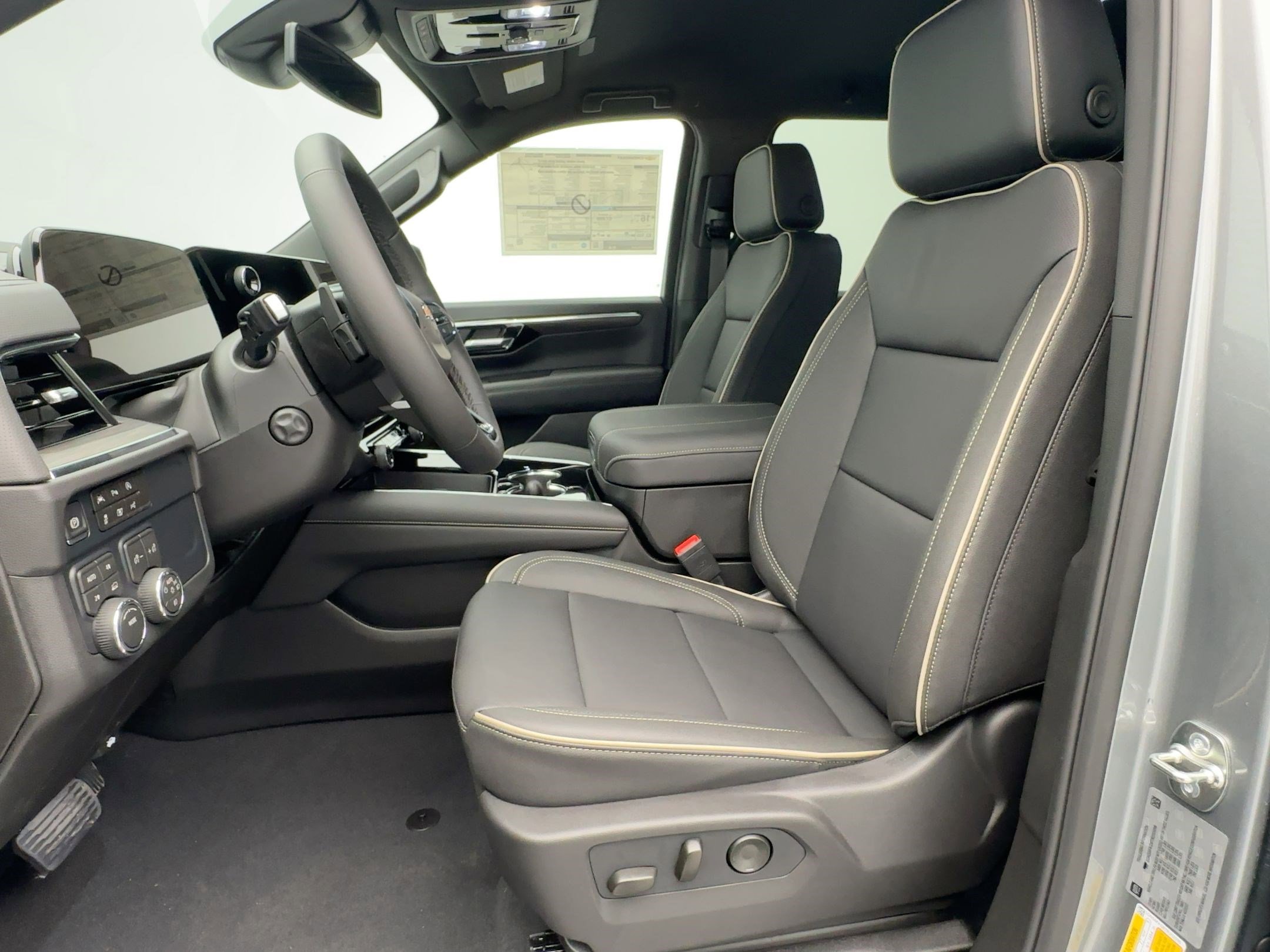 New 2026 Chevrolet Suburban Premier image 5