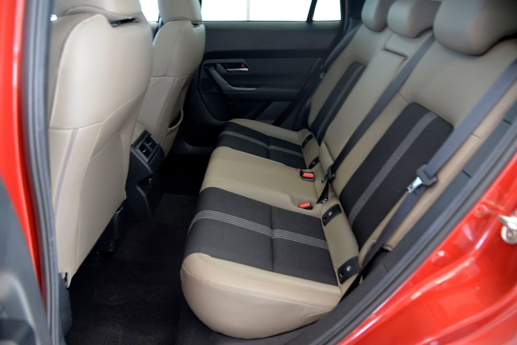 Certified 2025 MAZDA CX-50 AWD 2.5 S w/ Accent Package image 28