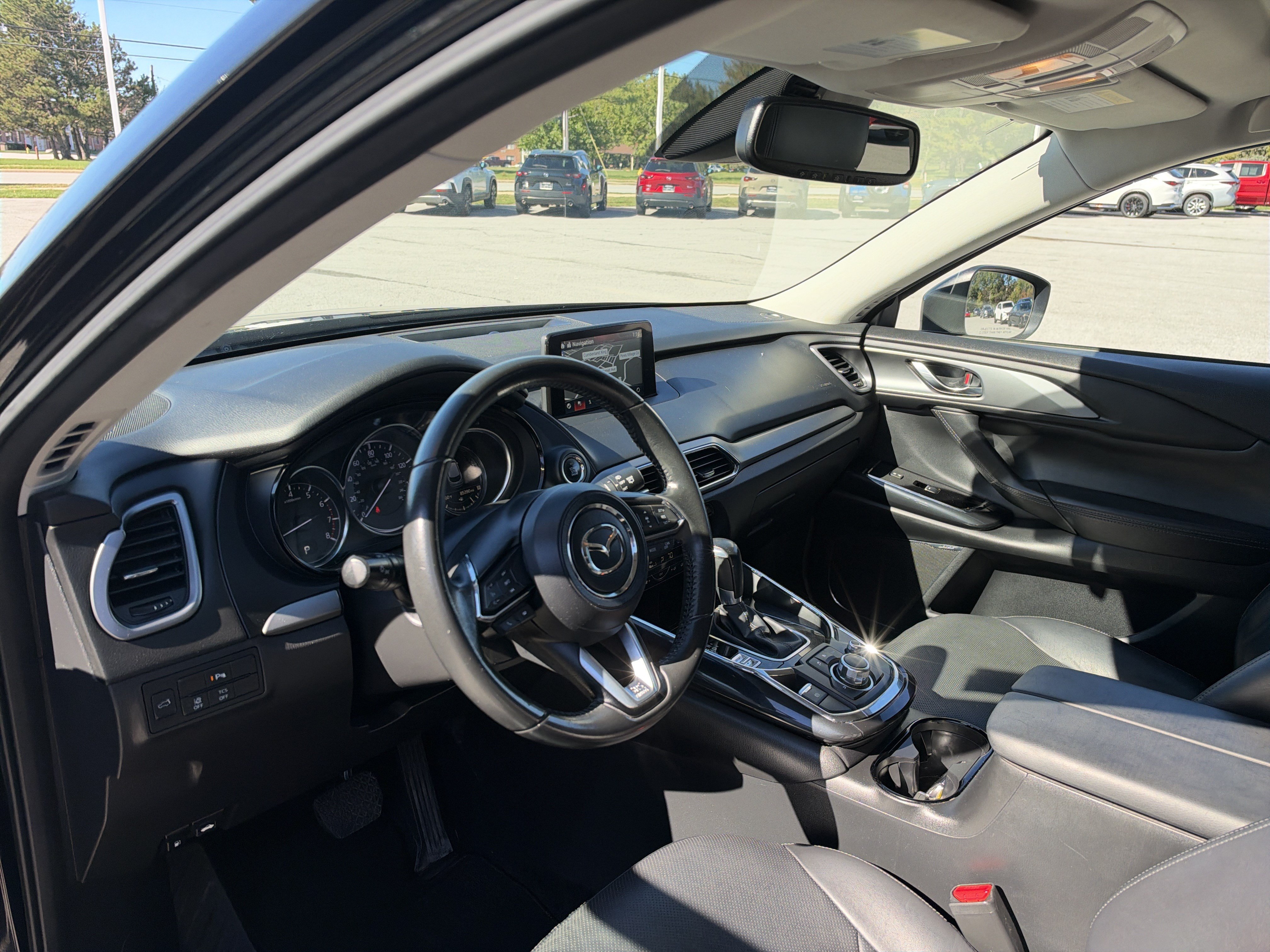 Used 2018 MAZDA CX-9 Touring w/ Touring Premium Package AWD/4WD image 13